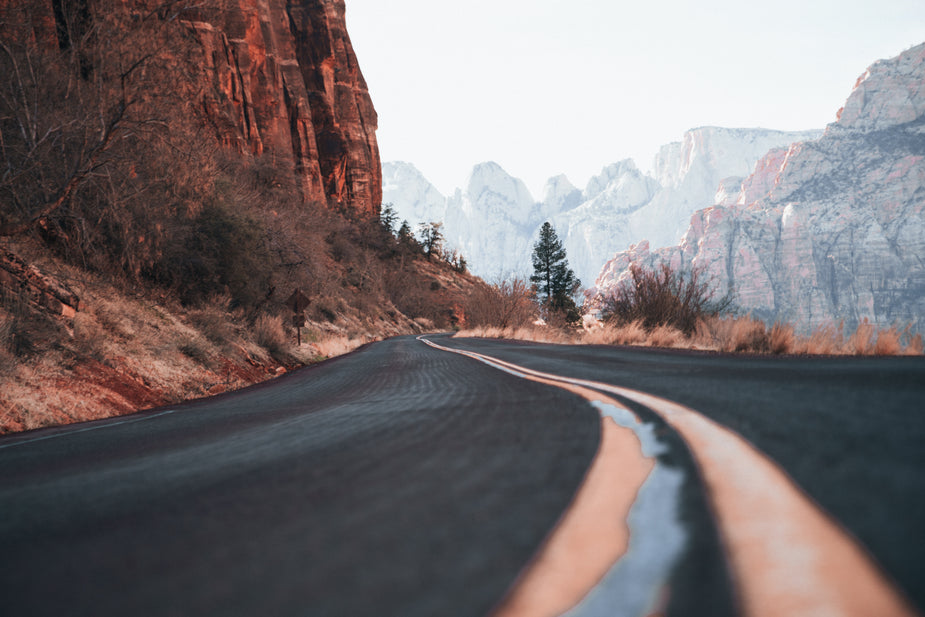 paved-highway-in-USA.jpg