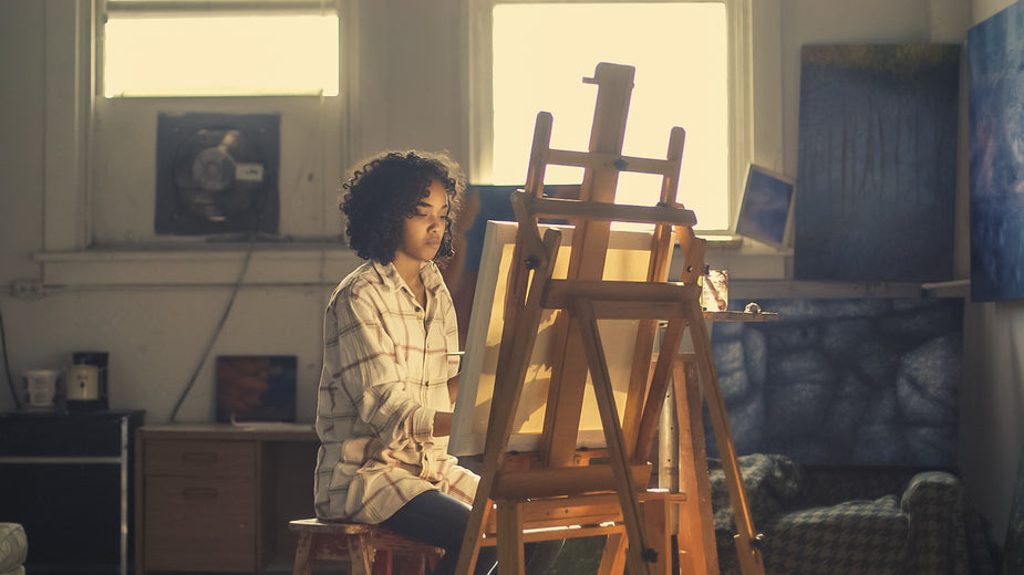 young-woman-painting.jpg